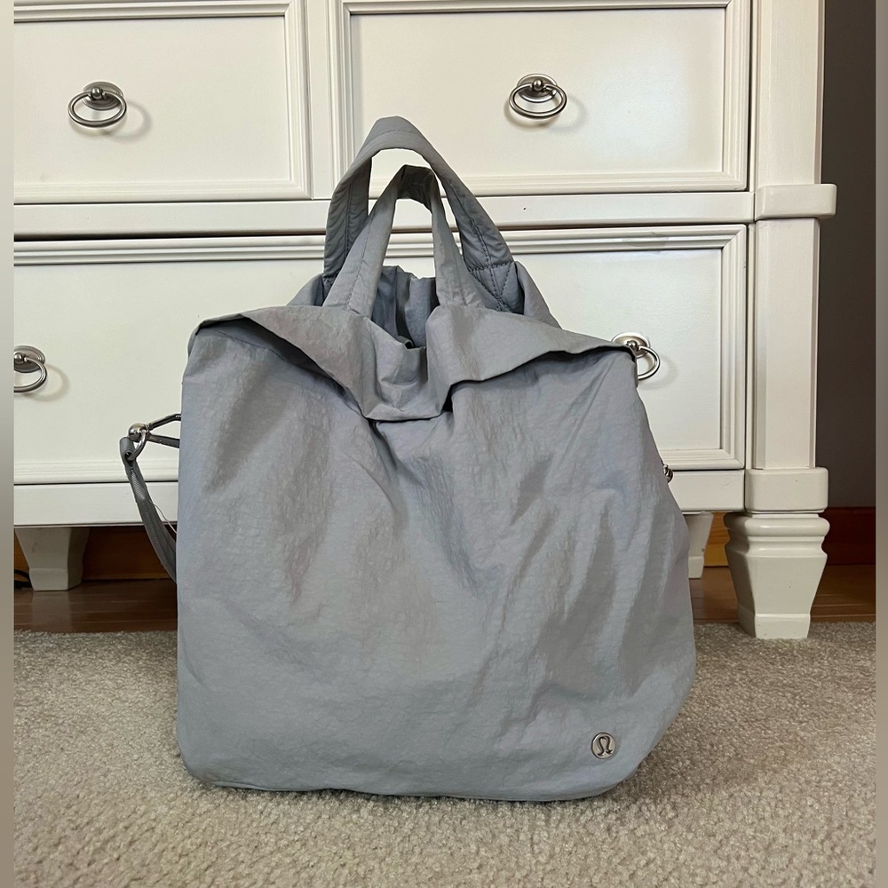 Lululemon “On My Level” Bag 2.0